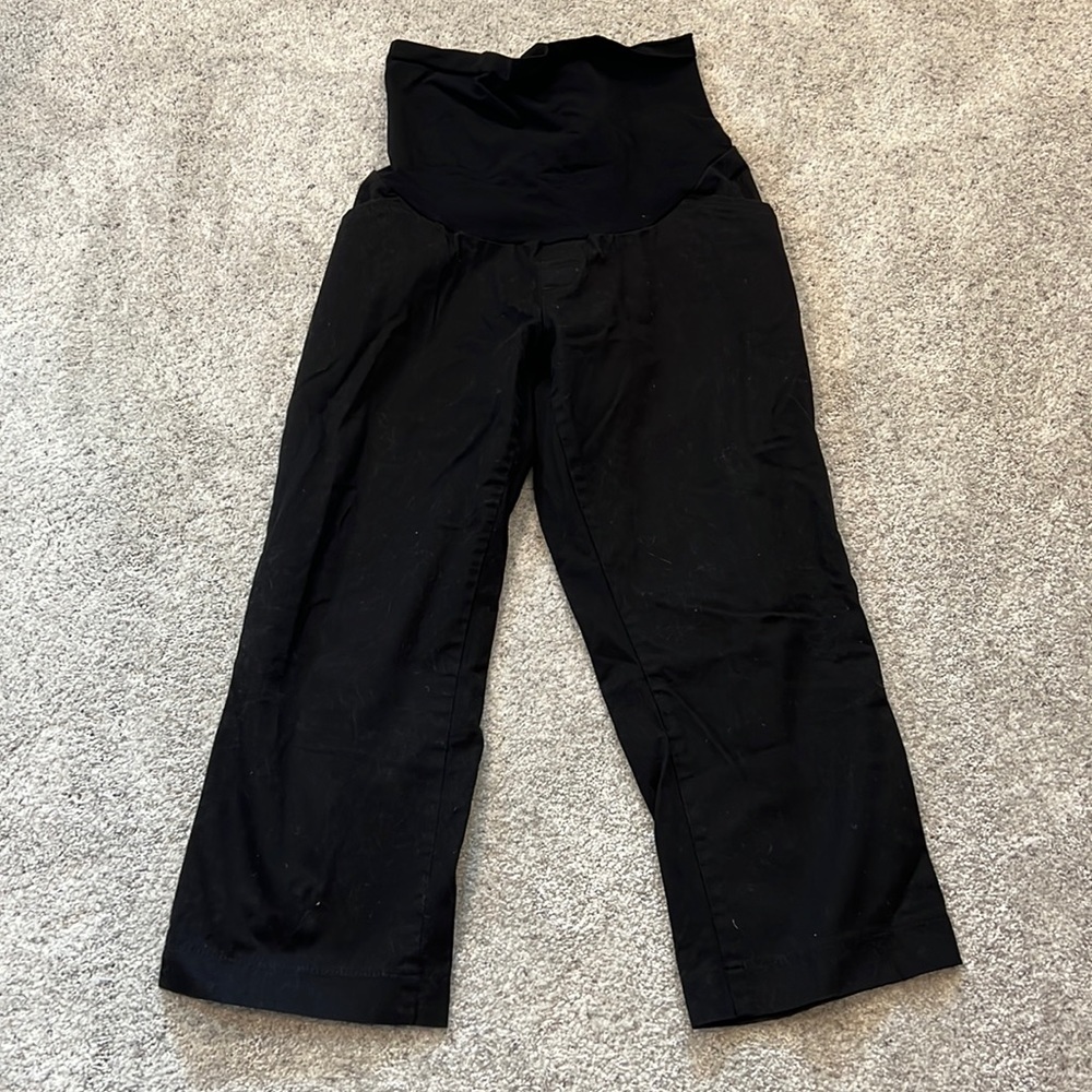 Motherhood Maternity black work capris size M